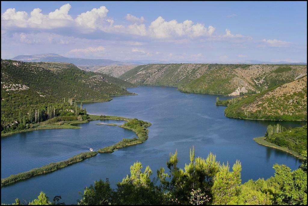 Family Friendly Holiday Home "Ana" Šibenik Exteriör bild